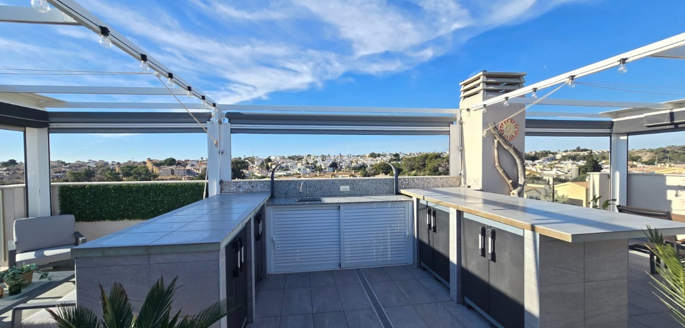 Apartment in Villamartin - Image 5