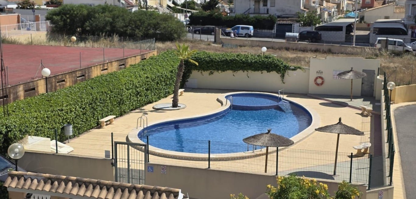 House in Torrevieja - Image 3