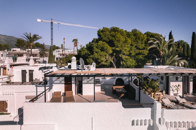 Apartment in Nueva Andalucia - view 1