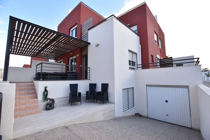 House in Algorfa - view 1