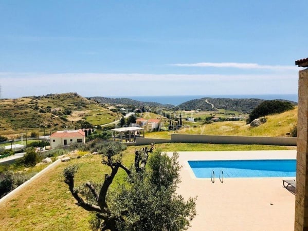 House in Parekklisha - view 1