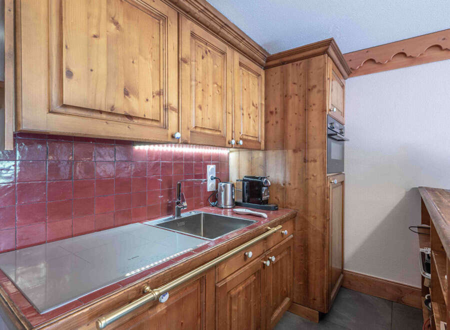 Apartment in Meribel - Image 4