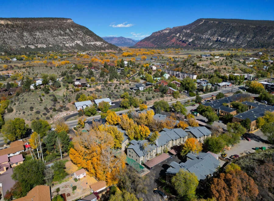 House in La Plata County - Image 2