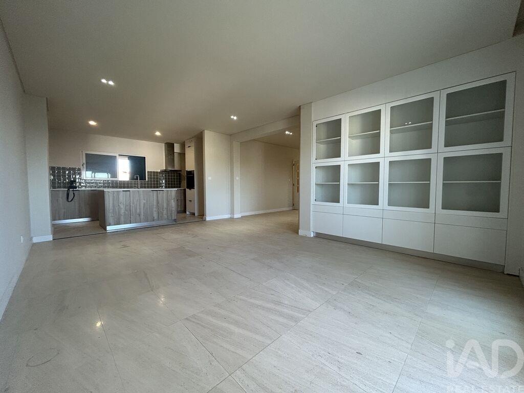 Apartment in Oura - Image 2