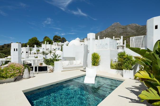 Apartment in Marbella - view 1