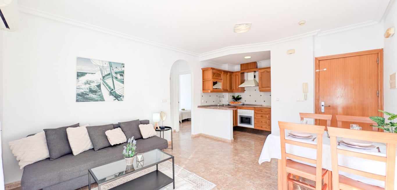 Apartment in Cabo Roig - Image 5