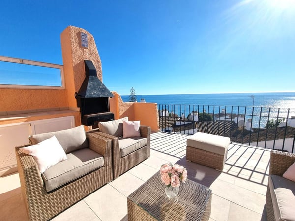 Apartment in Sitio de Calahonda - view 1