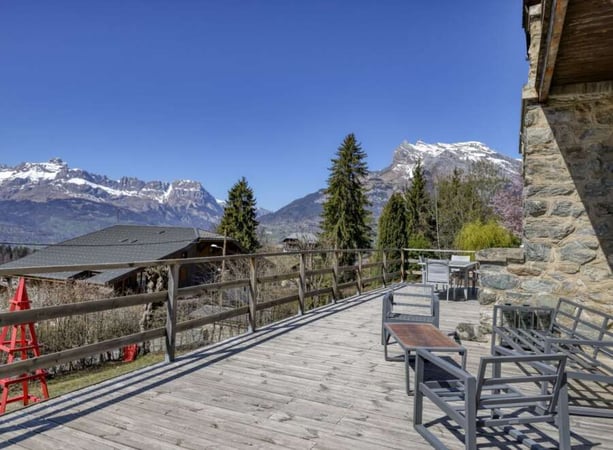 Chalet in Saint-Gervais-les-Bains - view 1