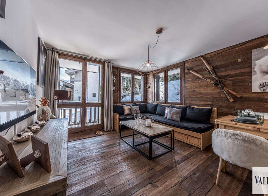 Apartment in Courchevel - Image 2