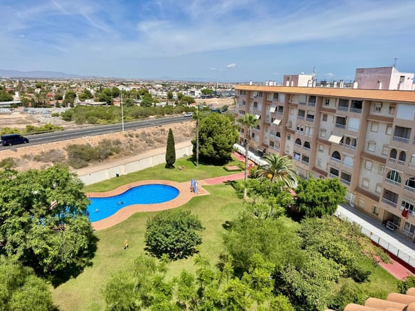 Penthouse in Torrevieja - view 1