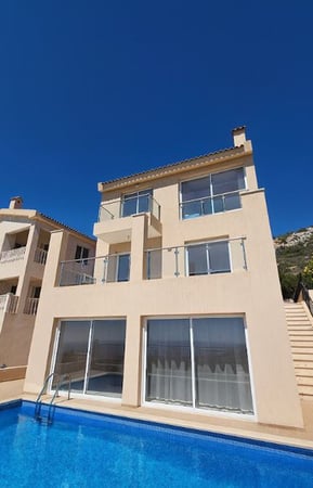 Villa in Pegeia - view 1