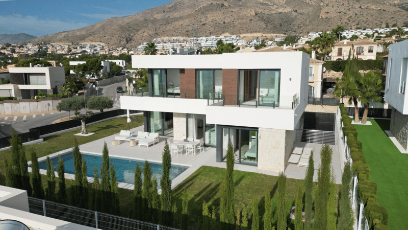 Villa in Finestrat - view 1