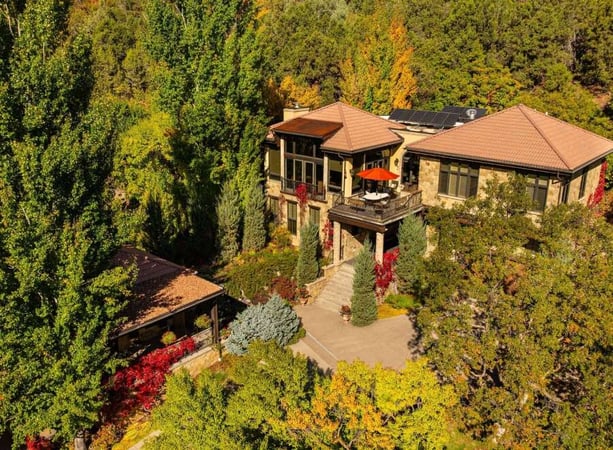 House in Basalt - view 1