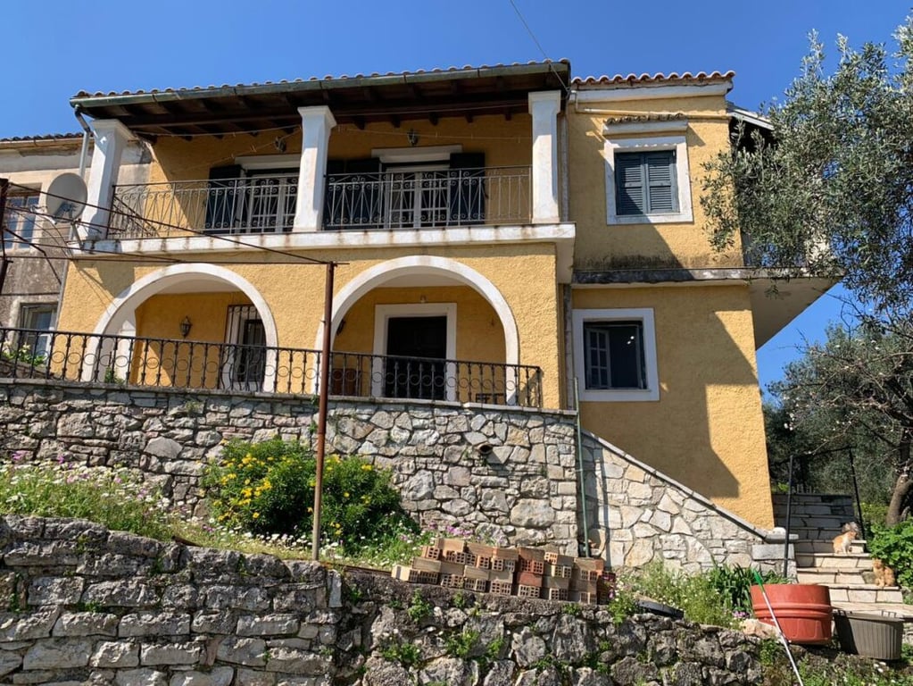 House in Palaio Chorio - Image 2