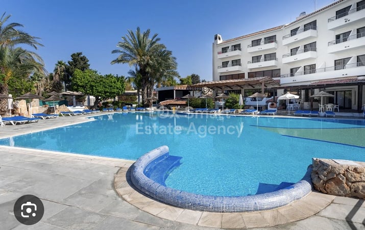 Apartment in Kato Paphos - view 1