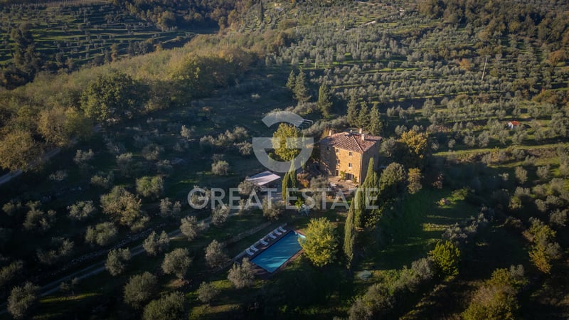 House in Civitella in Val di Chiana - view 1