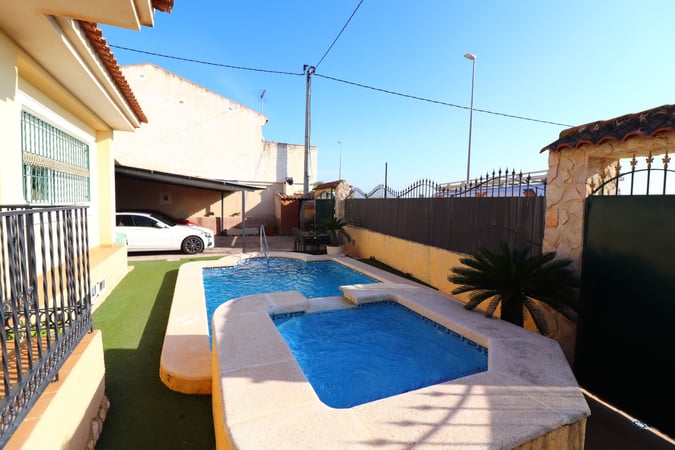 House in Almoradi - view 1