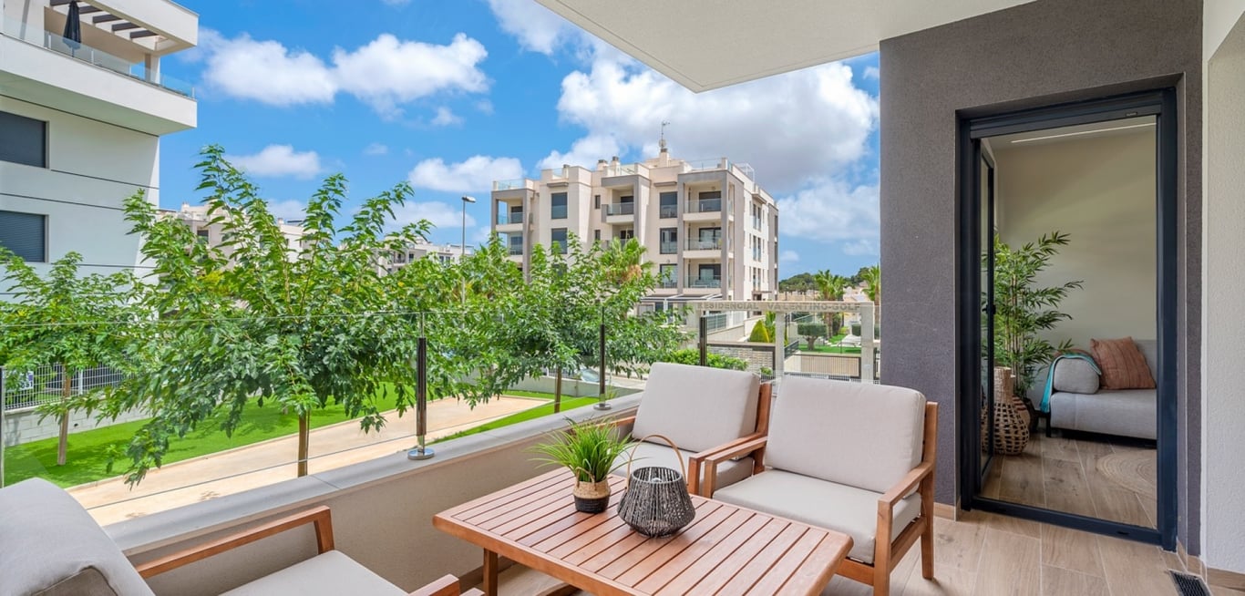 Apartment in Villamartin - Image 3