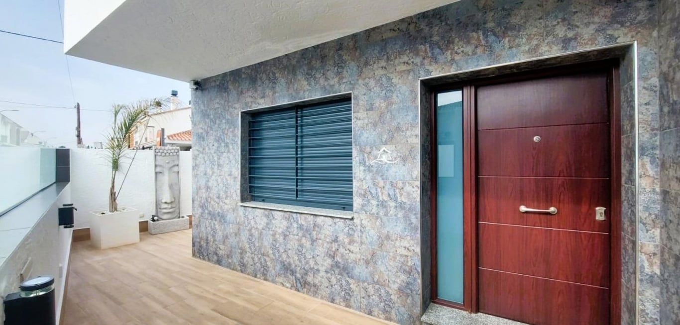 House in Torre de la Horadada - Image 2