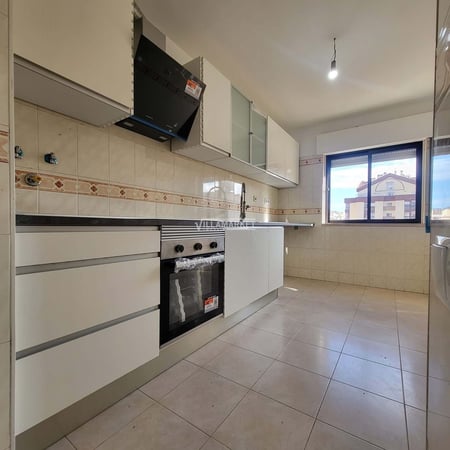 Apartment in Algueirao-Mem Martins - view 1