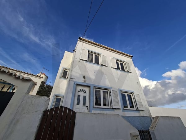 Villa in Vila do Bispo - view 1
