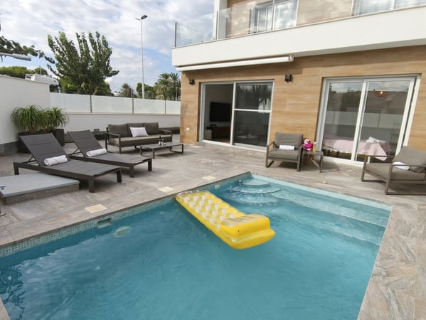 Villa in San Pedro del Pinatar - view 1