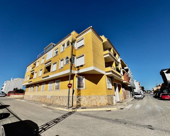 House in Formentera de Segura - view 1