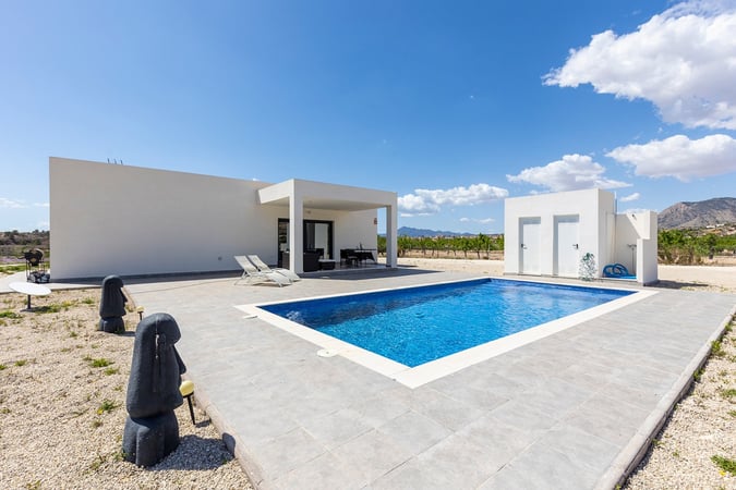 Villa in Macisvenda - view 1