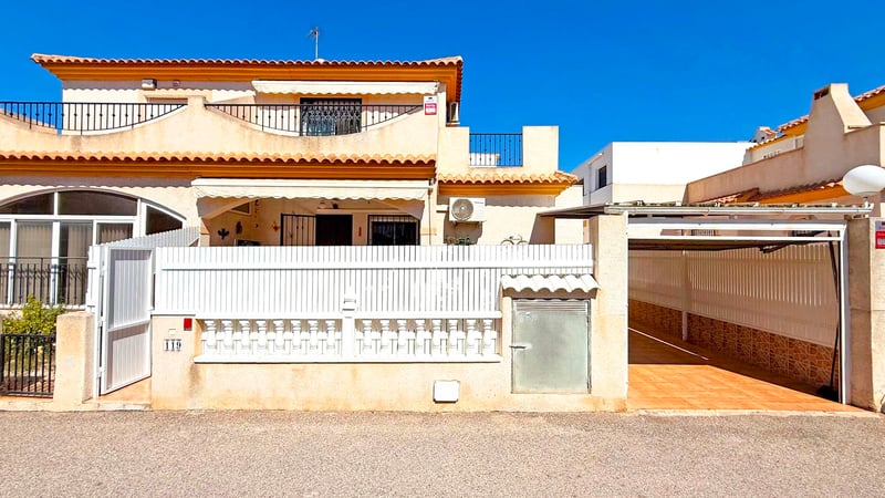 House in La Zenia - view 1