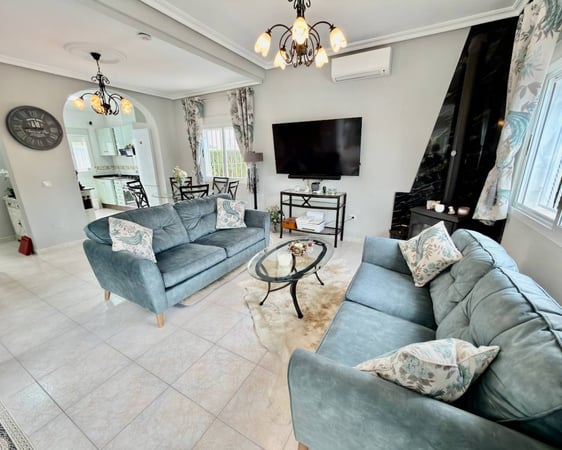 Villa in Ciudad Quesada - view 1