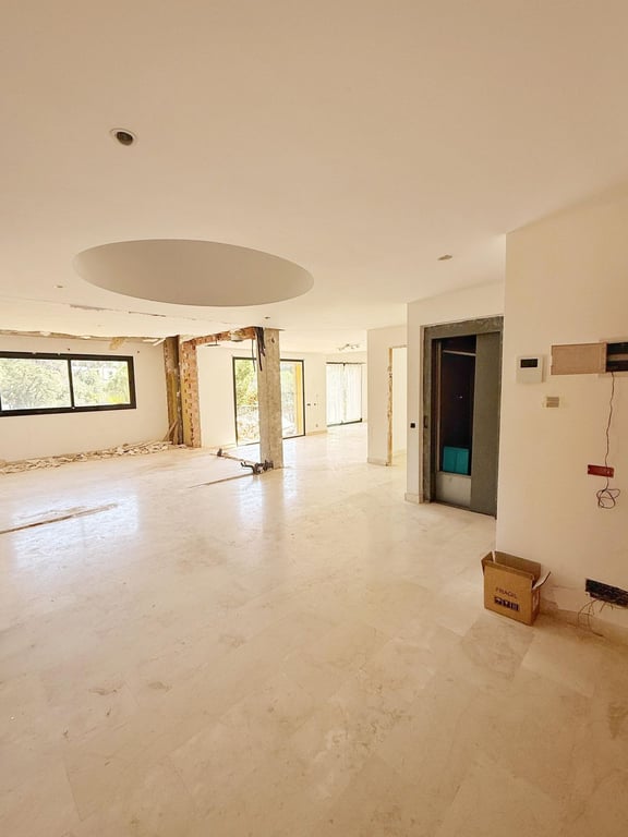 Villa in Elviria - Image 2