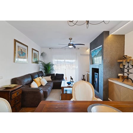 Villa in Coin - view 1