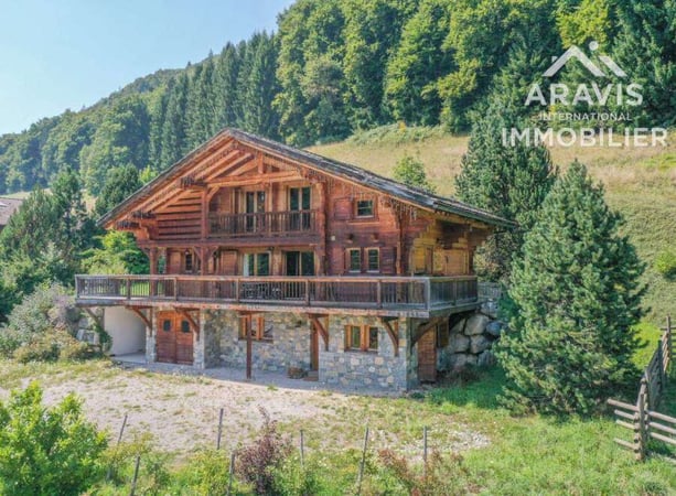 Villa in Saint-Jean-de-Sixt - view 1