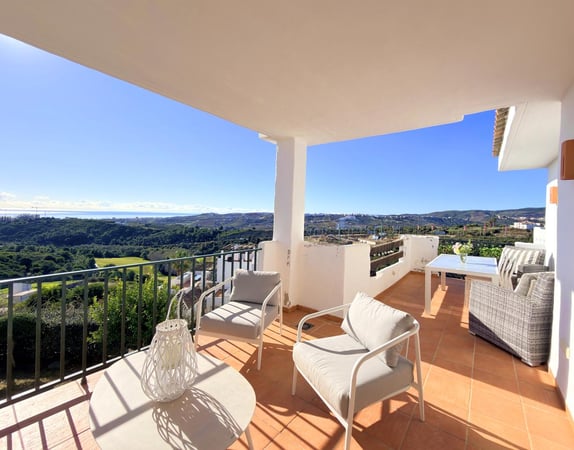 Apartment in Casares - view 1