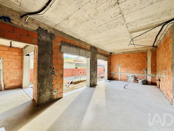 House in Fernao Ferro - view 1