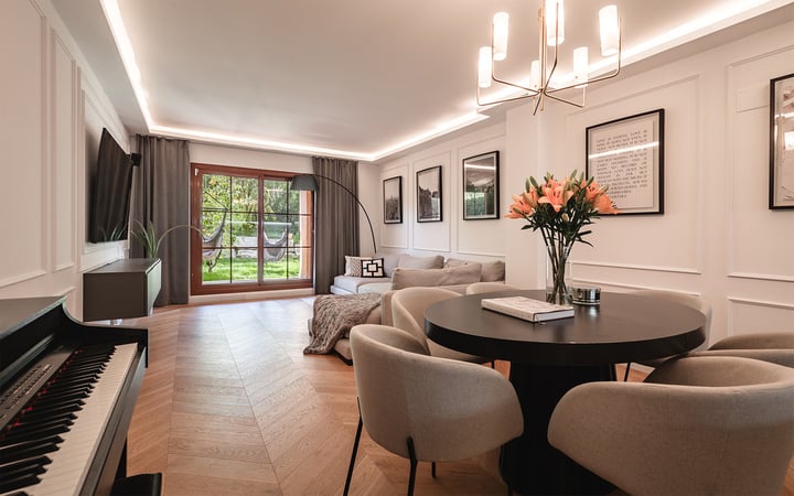 Apartment in Benahavis - view 1