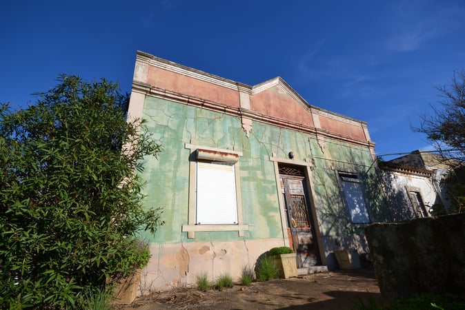 Villa in Loule - view 1