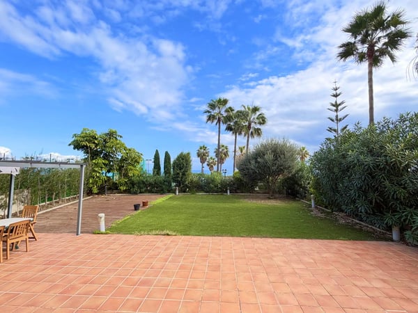 Apartment in San Luis de Sabinillas - view 1