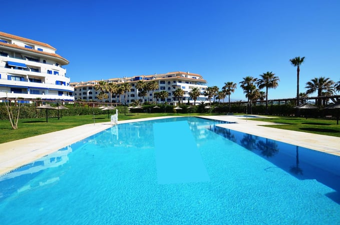 Apartment in San Luis de Sabinillas - view 1