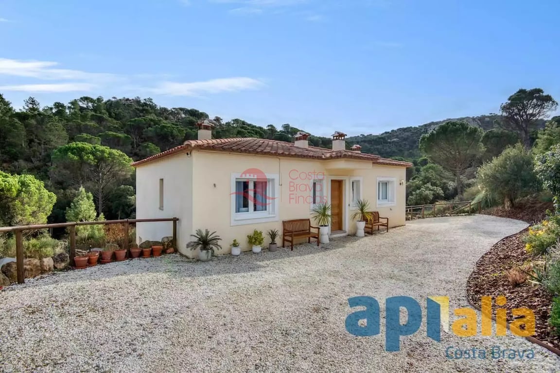 House in Santa Cristina d'Aro - Image 3