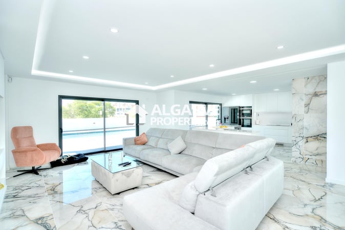 Villa in Arouca - view 1