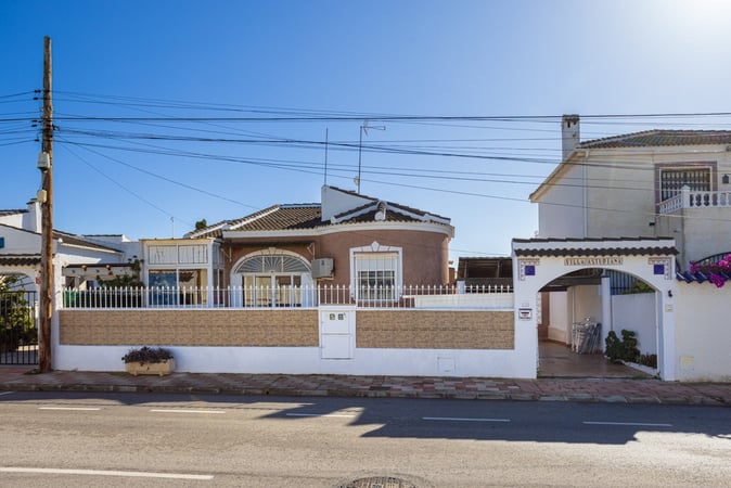 Villa in El Chaparral - view 1
