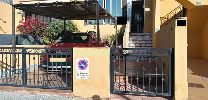 Apartment in Los Montesinos - view 1