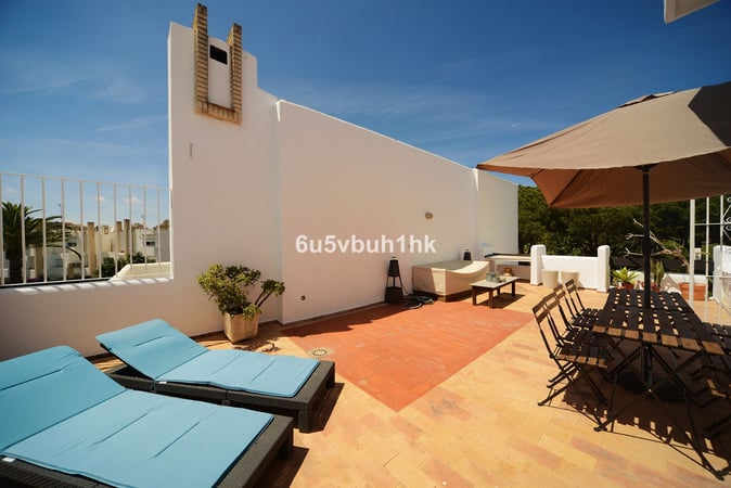 Penthouse in Nueva Andalucia - view 1