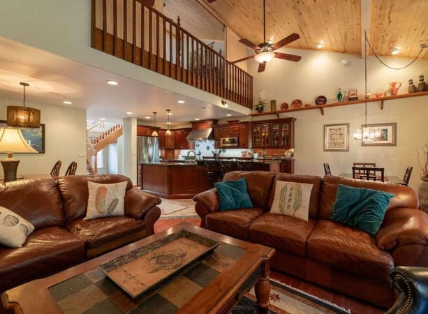 House in La Plata County - view 1