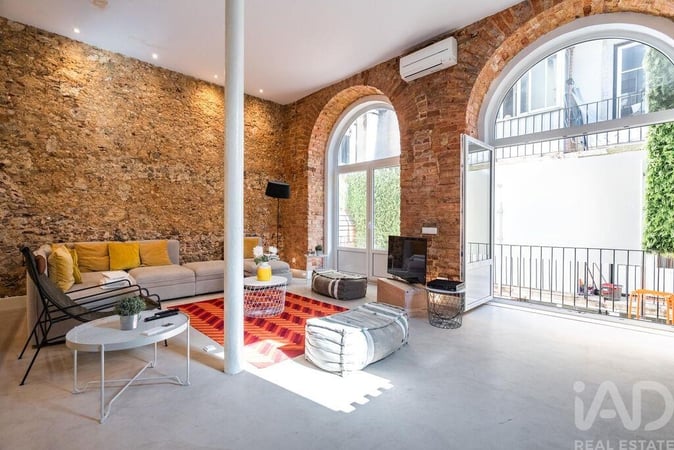 Apartment in Santa Maria Maior - view 1