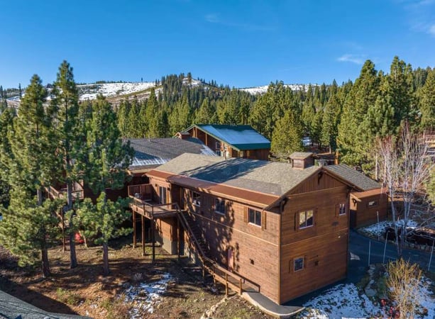 House in Truckee - view 1