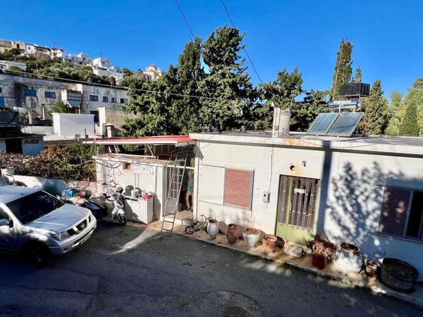 House in Sfaka - view 1