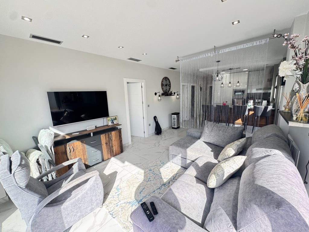 Villa in Villamartin - Image 2