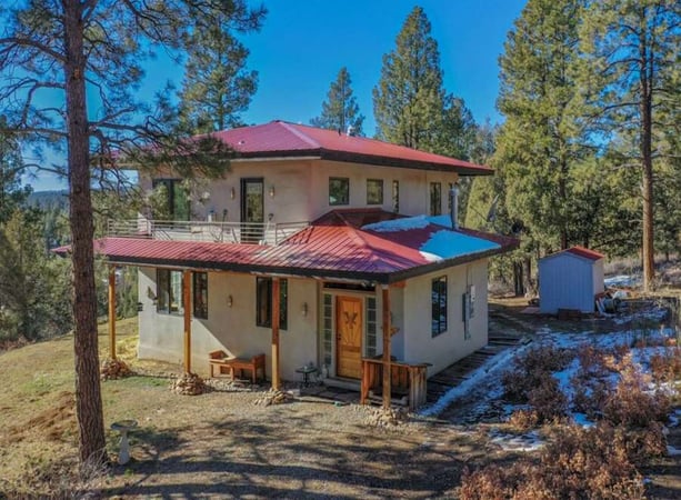 House in Carbon Junction - view 1